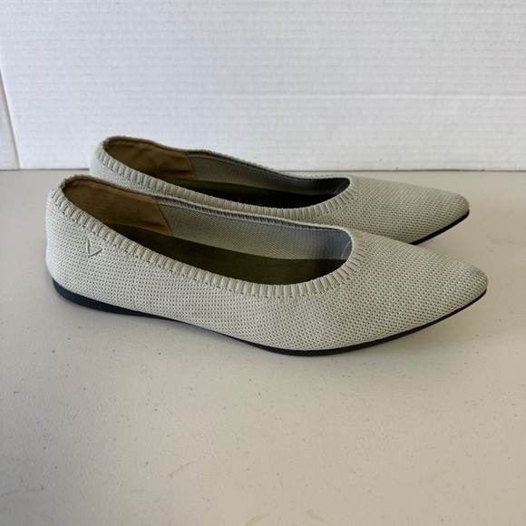 Vivaia Aria 2.0 Mint Gray Pointed Toe Ballet Flat Comfort Shoes Size 37.5 - Picture 4 of 16
